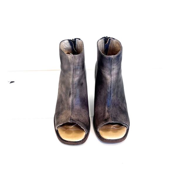 Bed Stu Onset Peep Toe Womens Ankle Booties Size 7 Distressed Gray Leather Zip - Picture 2 of 8